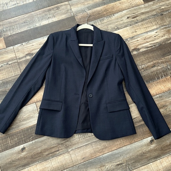 Theory Charcoal Blazer PERFECT condition - Picture 5 of 7
